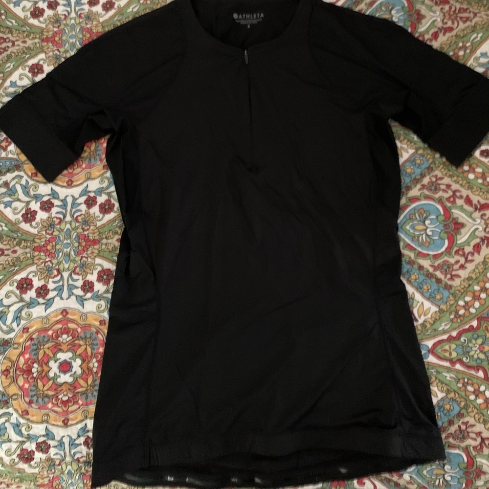 Athleta cycle/run top